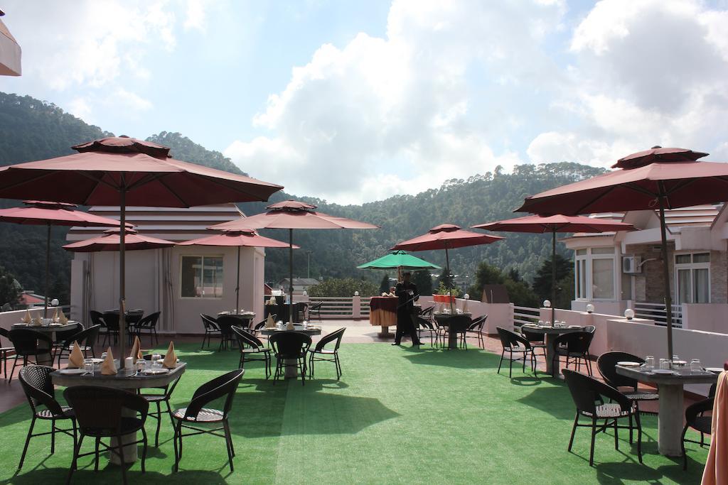 เดอะ รอยัล คอร์ต โฮเทล Hotel ไนนิตาล ภายนอก รูปภาพ
