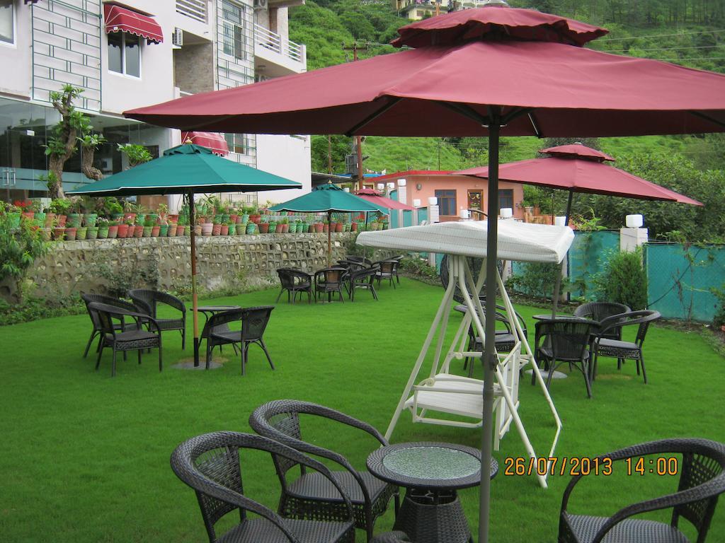 เดอะ รอยัล คอร์ต โฮเทล Hotel ไนนิตาล ภายนอก รูปภาพ