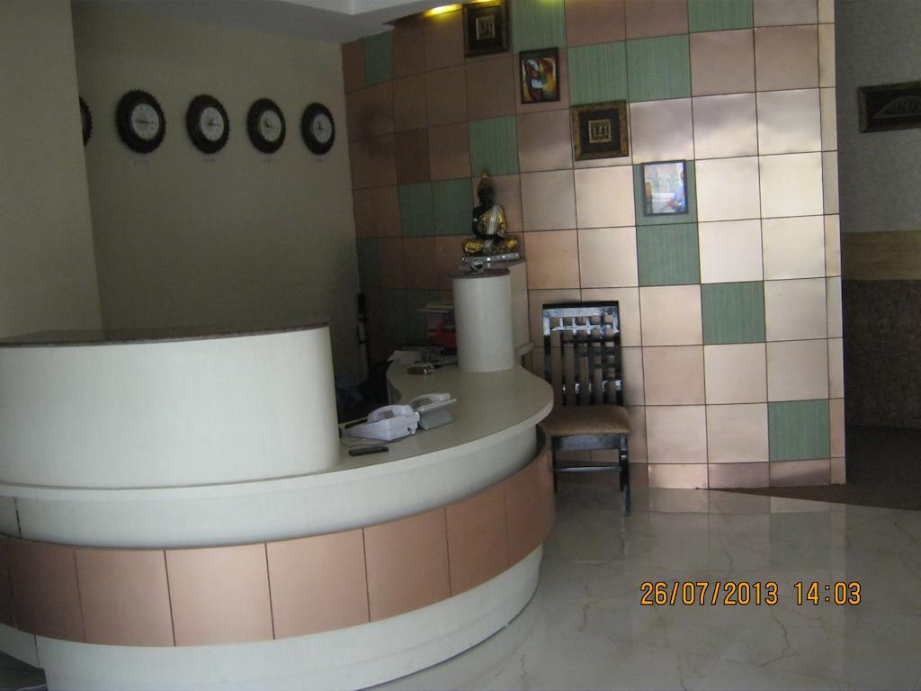 เดอะ รอยัล คอร์ต โฮเทล Hotel ไนนิตาล ภายนอก รูปภาพ